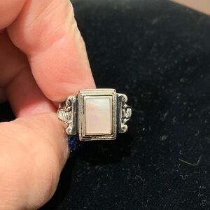Premier Jewelry ring Elegant Silver and White mother of Pearl  Ring size 8 rare